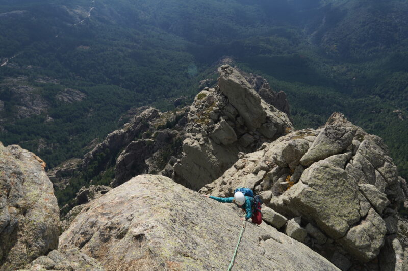 Arête Zonza aiguilles Bavella Corse Corsica escalade climbing climb terrain d’aventure trad